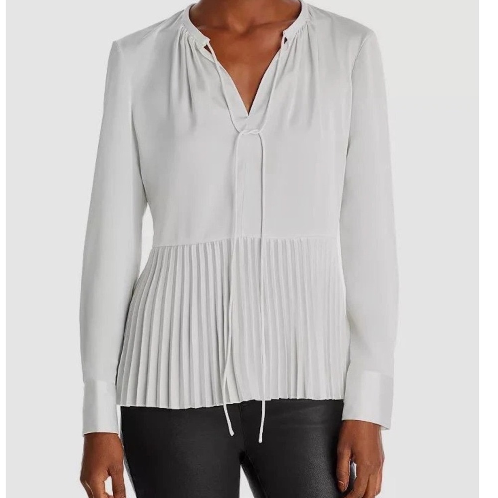 Theory Blouse P Ivory Pleated Peplum Keyhole Career Chic Quiet Luxury